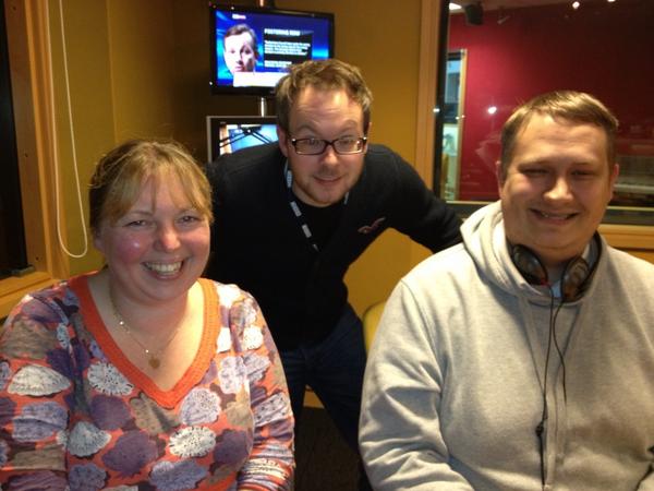MathewHulbert's tweet image. Me and @HelenJKnott with @damientweet, on his #BBCPanel show at the @BBCLeicester studios this afternoon.