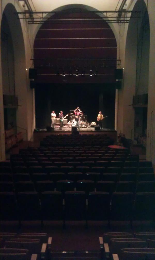 BolerosImperfec's tweet photo. Ya estamos en el teatro del carmen, listos para hacer la prueba de sonido http://t.co/7EZZv9NP