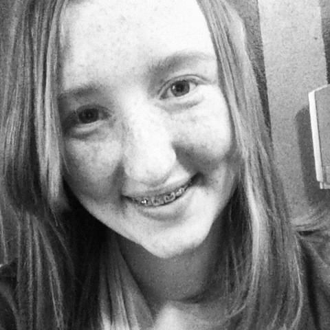 countonme12's tweet photo. Go like my pic on Instagram plz 1 like=1vote! :) username is: zoeystylesisgorgeous Thanx guys! :) http://t.co/NSWC2ZlH