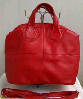 khalisa_icha's tweet photo. Givenchy Red IDR 170, http://t.co/ELJ719wq