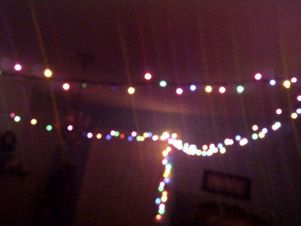 kristina_fata's tweet image. Room done!! #shittypicture #lightsonceiling