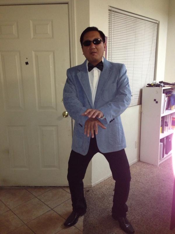 AlbertHallado's tweet photo. Gangnam Style! http://t.co/y7xKhgTC