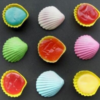 TienerStrips's tweet photo. Retweet als je deze snoepjes nog kent - http://t.co/j2Pbi3Ml