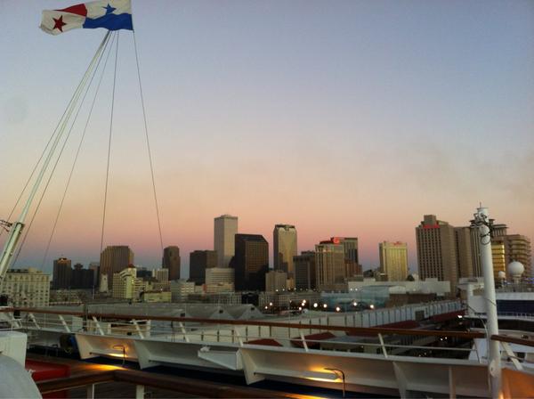 sgeode's tweet image. We're back... :-(