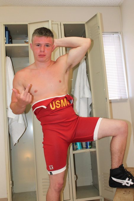 Turns out the Marine Corp. does have a wrestling team hmm @DJChiChiLaRue @C1RdotCOM http://t.co/ly23