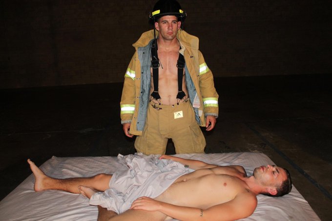 This is a SNEEK PEEK at a new dream sequence we are filming!!! @C1RdotCOM @DJChiChiLaRue http://t.co