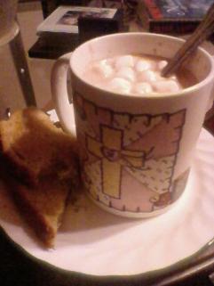 AutumnSorell's tweet image. Hot chocolate with the walking dead:) #perfict