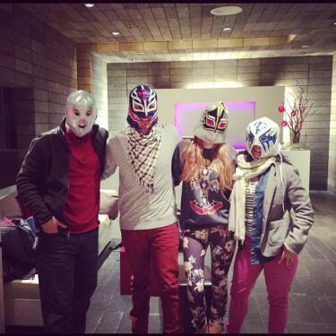 KeonaEl's tweet photo. these guys are wrestlers @wwe http://t.co/WkGeBg3x