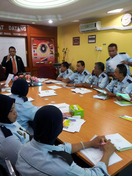 Kursus pengurusan rekod 25-26.11.2012 peringkat parol terengganu oleh en mohd zamri mohd din pgawai arkib negeri trgg.