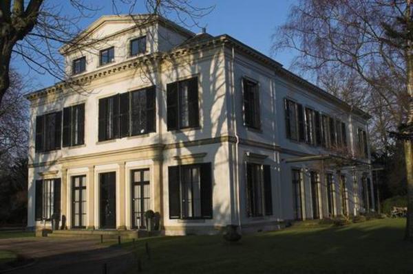 #Kantoorruimte huren op een prachtlocatie in #Bloemendaal tegen betaalbare prijs? Mail me! #huren bit.ly/Tm5ikb