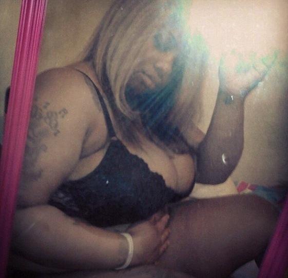 ChillingAintAThang tweet media