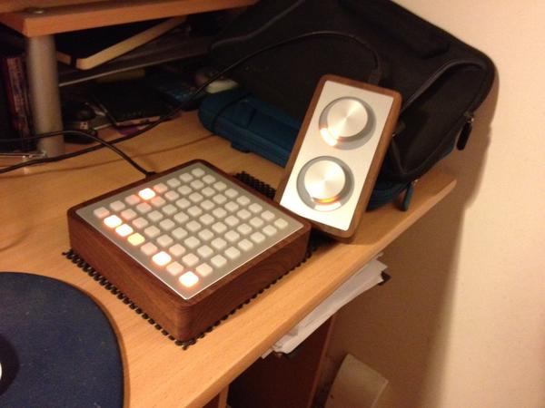 r_constanzo's tweet image. Finally got the interface stuff sorted. New app nearly done. #monome #maxmsp #mondaycoding
