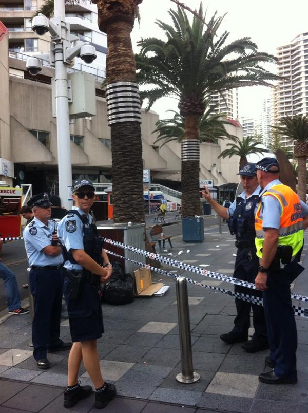 GoldCoastBureau's tweet image. Orchid Ave remains sealed off