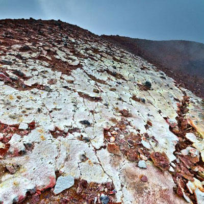 DTWEGeography's tweet image. Today's #geographyresource: Eyjafjallajokull volcano's colours, Iceland. Download a high res copy discover-the-world.co.uk/school/trip/en…