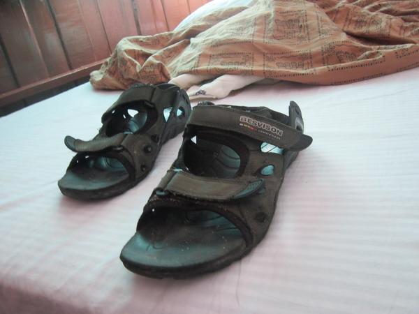 olafiasifs's tweet photo. @raamik why did i leave them @ phi phi? ...I'll never understand that decision #mybabys#germanhikersandals#sexy shoes http://t.co/Vk4GFwax