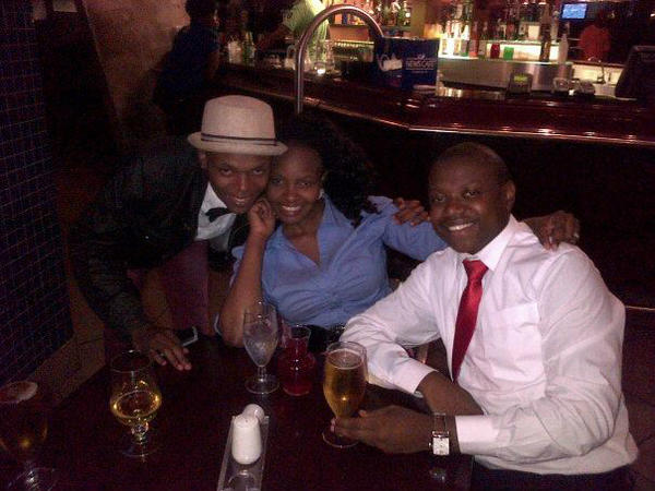 MLOYDENI tweet media