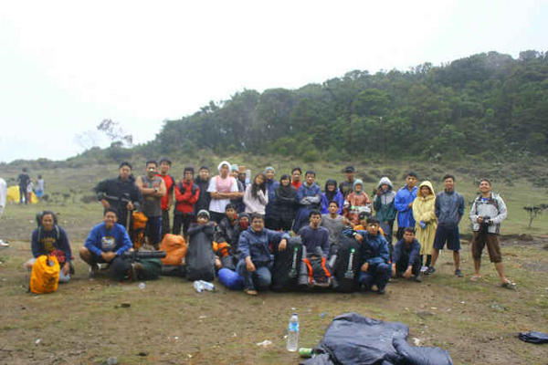 REM_PAKEM's tweet photo. @Muniepzz @elsysefron @fajarmanongnong @NovantinoBRN @ozziozzi @alqurthuby @bian_angka @riscaaulia @siscatripuspa http://t.co/HIllDI8h