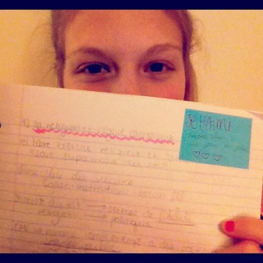 La satisfaction..tu vois un petit mot que ton amoureux dans tes notes et que tu es tanné d'étudier ❤☺ #happiest #love