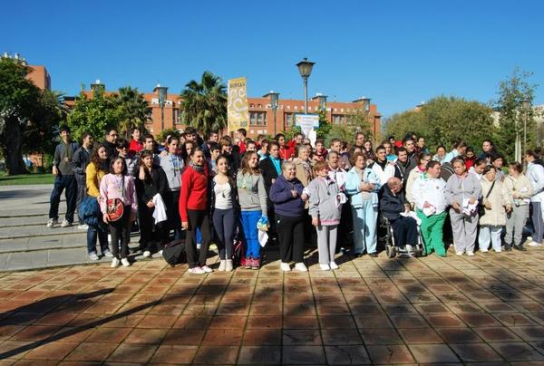 Han participado más de 80 personas de diferentes edades, con y sin discapacidad, juntos con el deporte y la integración