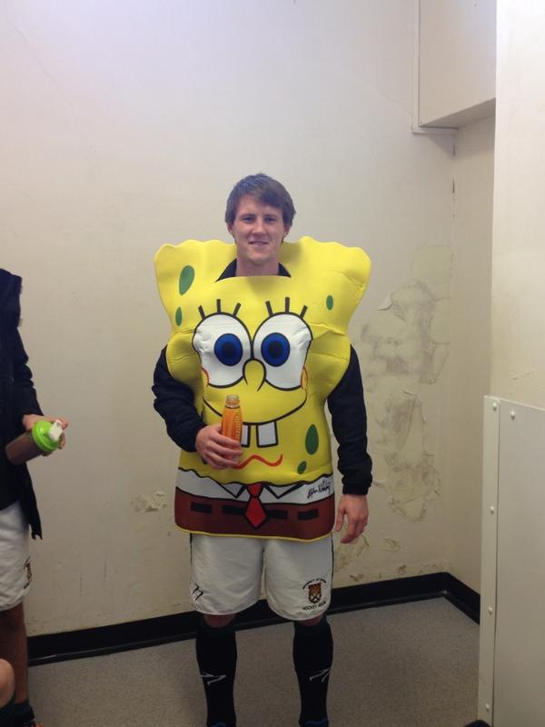 Will_Clapp's tweet photo. @AdamLax1 @mattmarshall91 @TomGrimes_9 sponge on game day #greenarmy #coombedingle http://t.co/dO0GKg0f