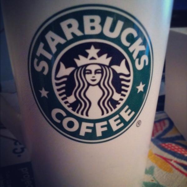javaproblems's tweet image. Starbucks glass at home #frenchvanilla #javaproblems @Starbucks