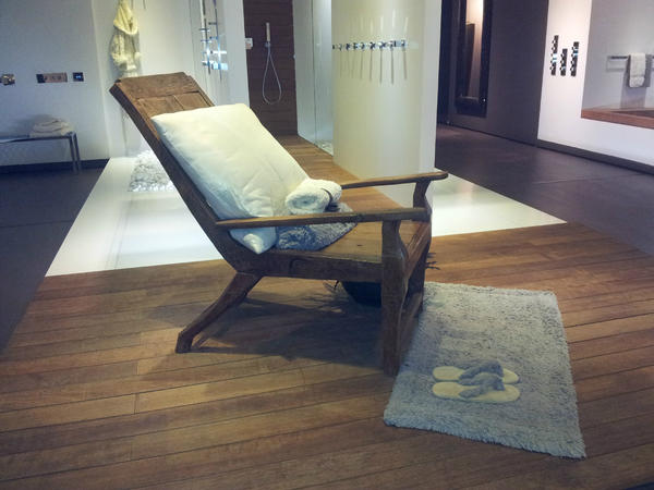 bathgallery's tweet photo. Back from a little trip to @GessiCompany in Milan, Stunning Wellness Showroom with beautiful handmade wooden furniture http://t.co/SlDSvpvV