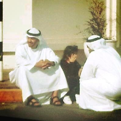 SBAlketbi's tweet image. #كيف_تعرف_أنك_في_الإمارات

حينما تفقد ابنتك وتجدها والحاكم يحرسها !!