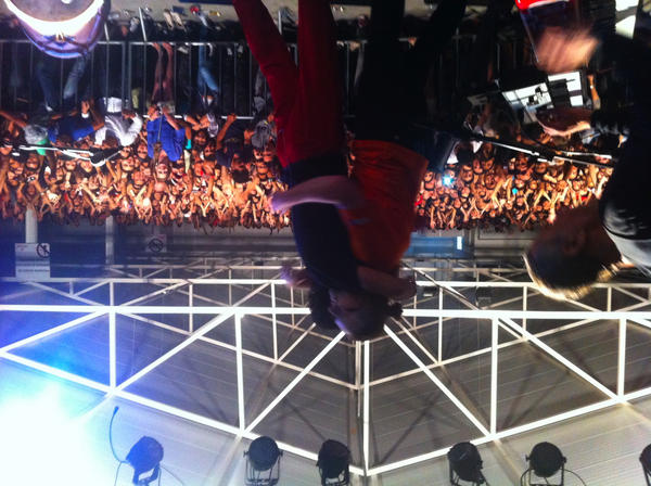 Agradecemos a vc que esteve ao nosso lado nestes 4 anos! Em breve, novidades de <a href="/1bertoGessinger/">Humberto Gessinger</a> e <a href="/DucaLeindecker/">Duca Leindecker</a>!