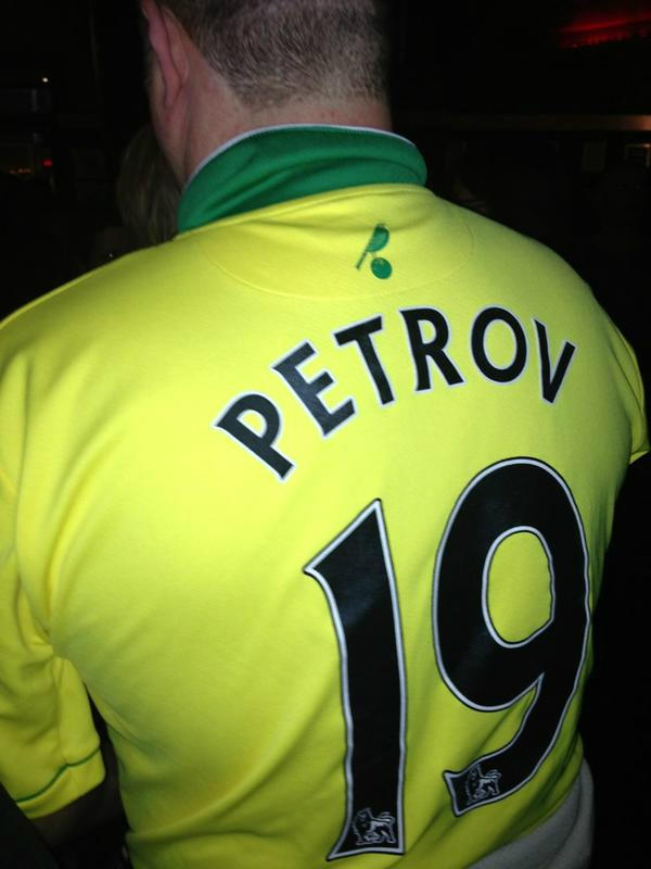 A92vb3PCAAAe9GB.jpg:large