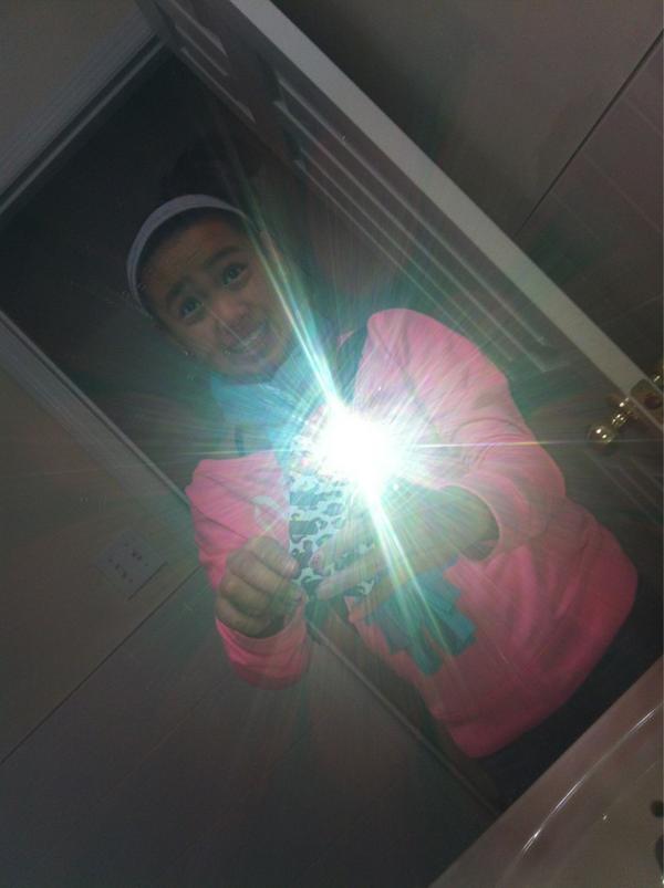 Quinyy_01's tweet photo. As long as you love me. http://t.co/lhjPvPcE