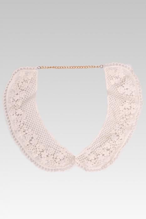 blithe_'s tweet image. Collar berbentuk kalung ini namanya Louise Collar, cuma 60ribu!! Worth it bgt hihi..  Hanya di berrybenka.com!
