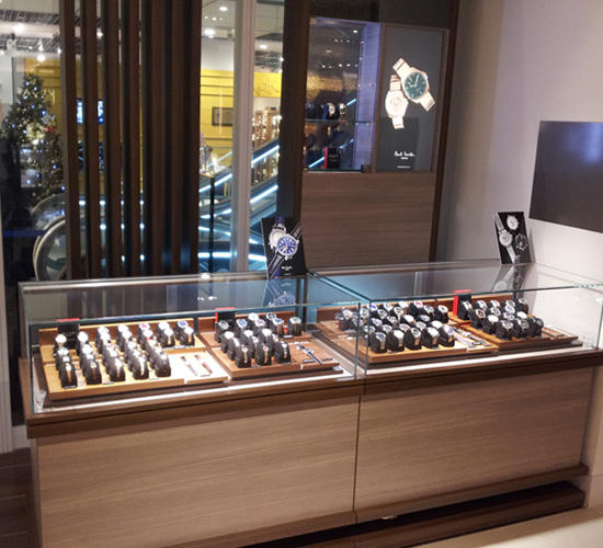 Uzivatel Paul Smith Japan Na Twitteru 大丸東京店の10階時計サロンでは 12月25日 火 までポール スミス ウオッチの新作コレクションを一堂に集めてご紹介中 期間中ウォッチをお買い上げの方にはポール スミスのオリジナルラッピングにて包装いたします ギフトに Uzivatel Paul Smith Japan Na Twitteru 大丸東京店の10階時計サロンでは 12月25日 火 までポール スミス ウオッチの新作コレクションを一堂に集めてご紹介中 期間中ウォッチをお買い上げの方にはポール スミスのオリジナルラッピングにて包装いたします ギフトに