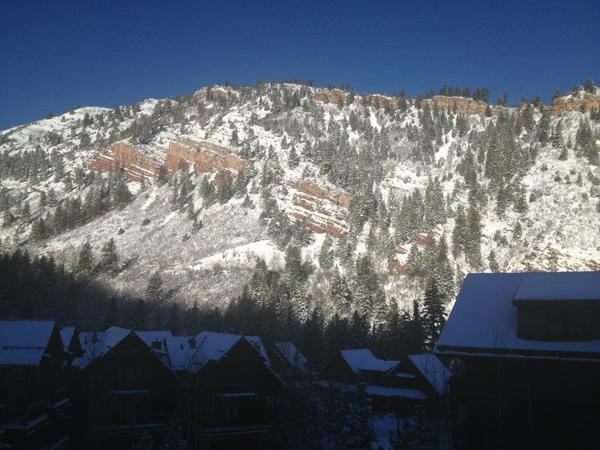 langmanagement's tweet photo. Failing in love with Aspen!! http://t.co/aGeA73cR