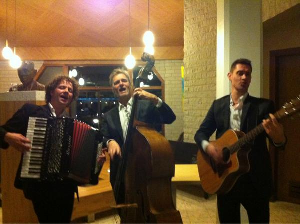 Mieke van Boxtel tweet media