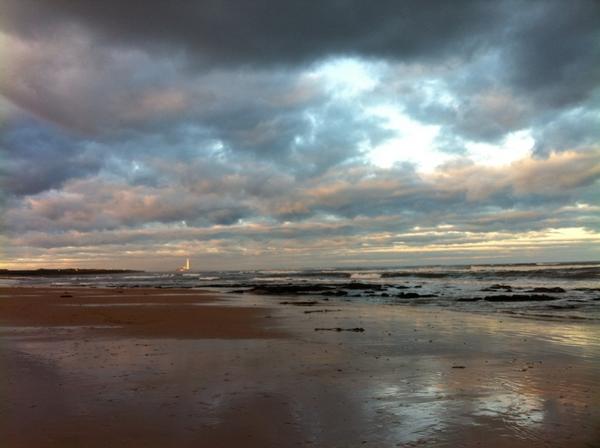 50ShadesOfBay's tweet image. Photo of the day from @oraprimeortho: Look at that sky - nowhere else but the NE coast.