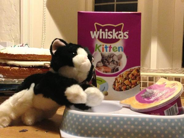 cgsmith7's tweet image. The clues to my birthday present #imstumped #cantwait