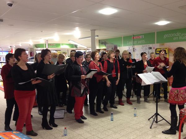 Wat was het weer gezellig... Moonlight shoppen bij spar nielsen :-)
