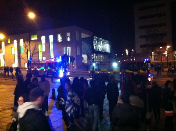 muzzy04's tweet image. shit going down at #murraylibrary !! #fire