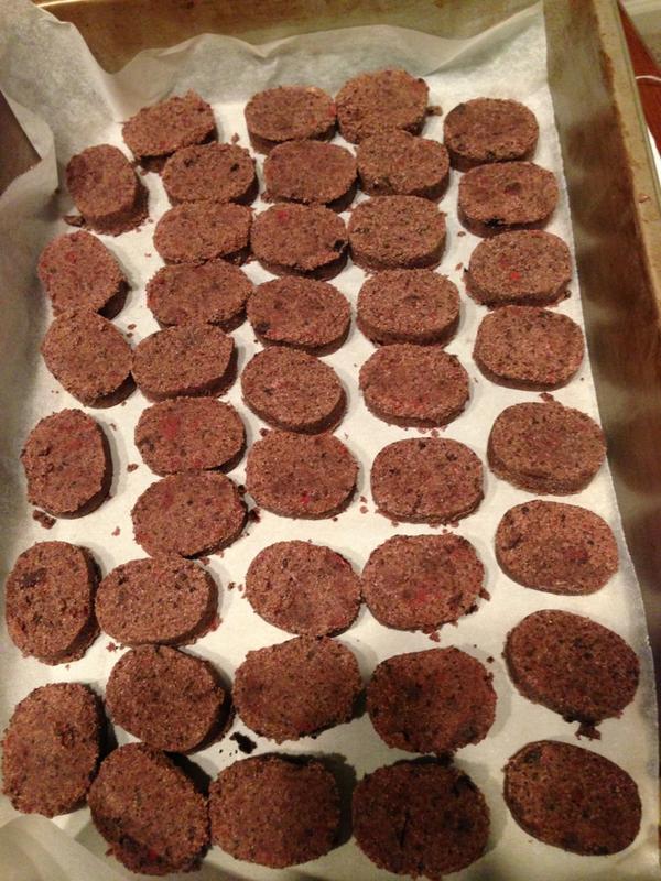 SAUCYSOY's tweet photo. Oreo cookie polvoron! http://t.co/2iVkMWKW