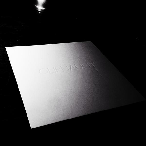 occulter001's tweet image. white on white #OLIPHAUNT