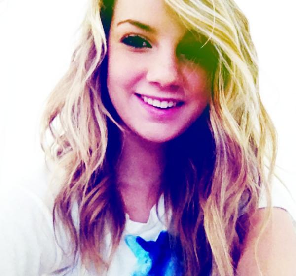 CarleighCouture tweet picture