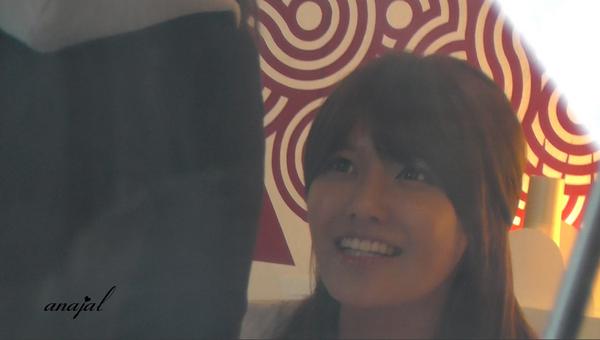 [PIC][01-12-2012]SooYoung xuất hiện tại buổi fansign cho thương hiệu mỹ phẩm "LLang" vào chiều nay A9AyLNuCcAAdMqi