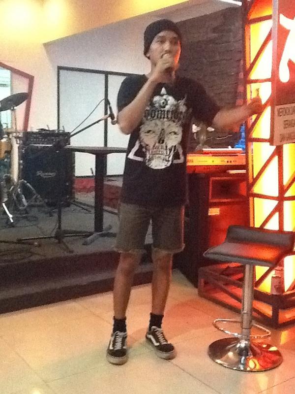 wavezine tweet media