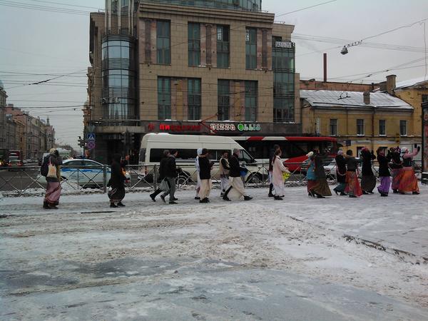 Прямая ссылка на встроенное изображение