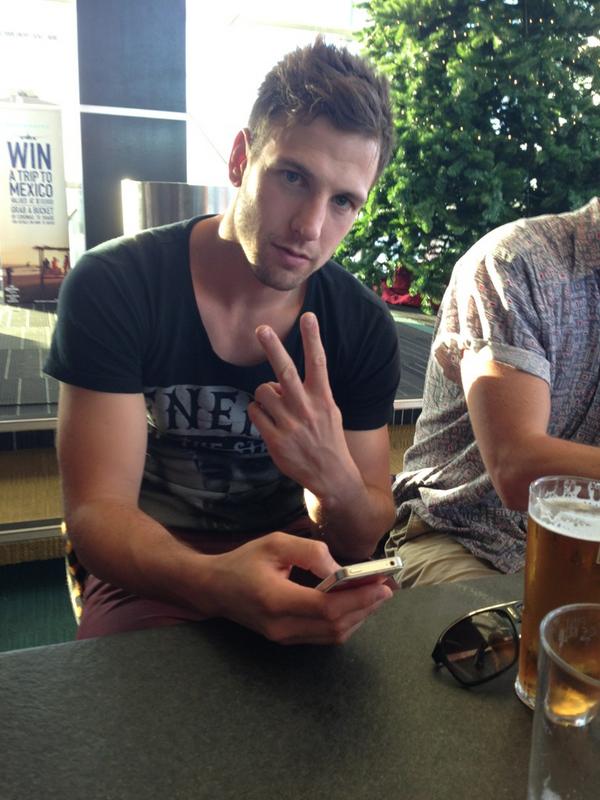 sebbasalinas's tweet photo. The big dog is back #centerhalfforward #quietweekend:/ http://t.co/HWgfBJ2O