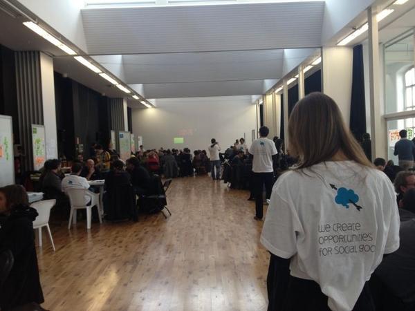 BarcelonaTheLab's tweet photo. Gràcies a tots per assistir al #BCNTheLab, això recent comença! http://t.co/zkmx2uHA