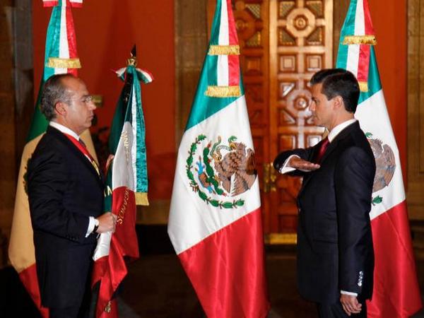 acmarti_mx's tweet photo. No importa el color,raza,sexo,posición económica,lo que importa es QUE NOS UNE MÉXICO!  @EPN PRESIDENTE! http://t.co/kUyJ1A6E