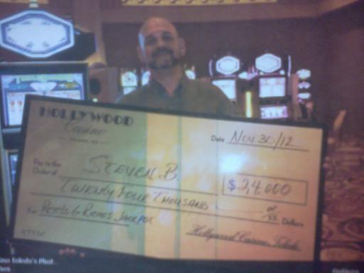 Deanmsmith's tweet image. Somebody has to get up there and drag this guy out of the casino before he gives it all back! #ClockIsRunning