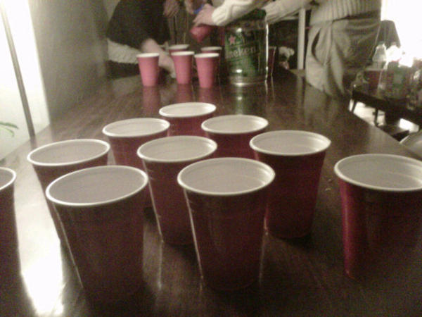 LittleJBeauty's tweet image. #Beerpongtime