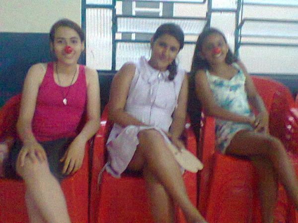 melryhta's tweet photo. olhaaa minhas florzinhas ;] festandu muito :D http://t.co/z6hWlyXi